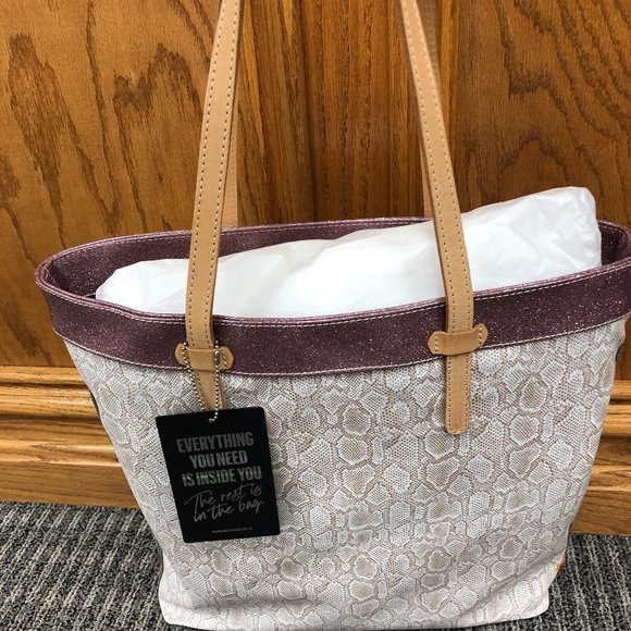 Stylish Beige and Purple Tote Bag - Picture 1 of 4